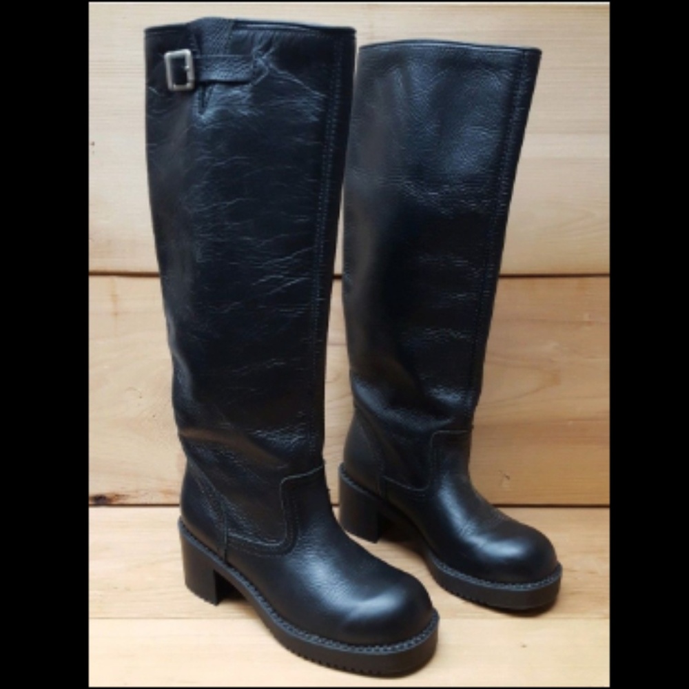 Esprit 5.5 Chunk Block heel leather boot full tank